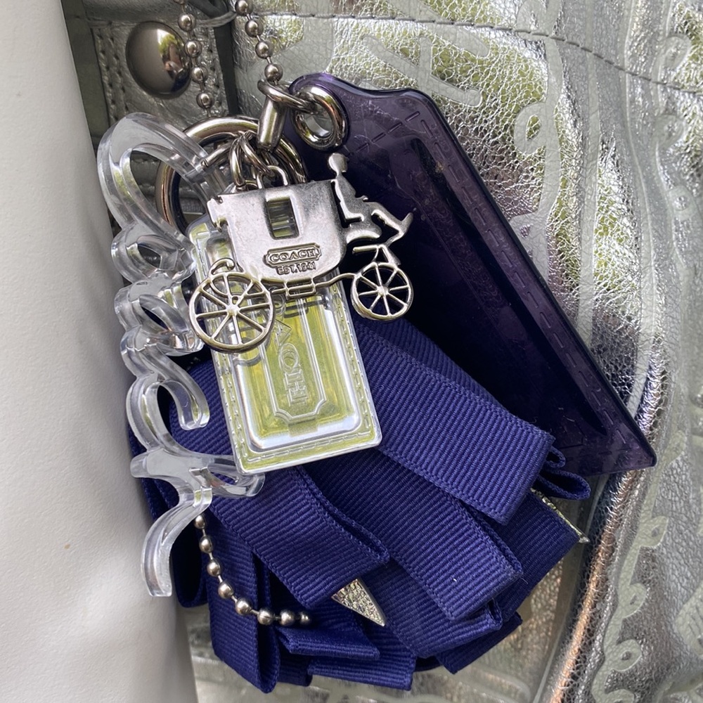 Vintage Y2K RARE Silver Metallic Coach Poppy Signature Shoulder Bag Purse XL - Picture 5 of 16